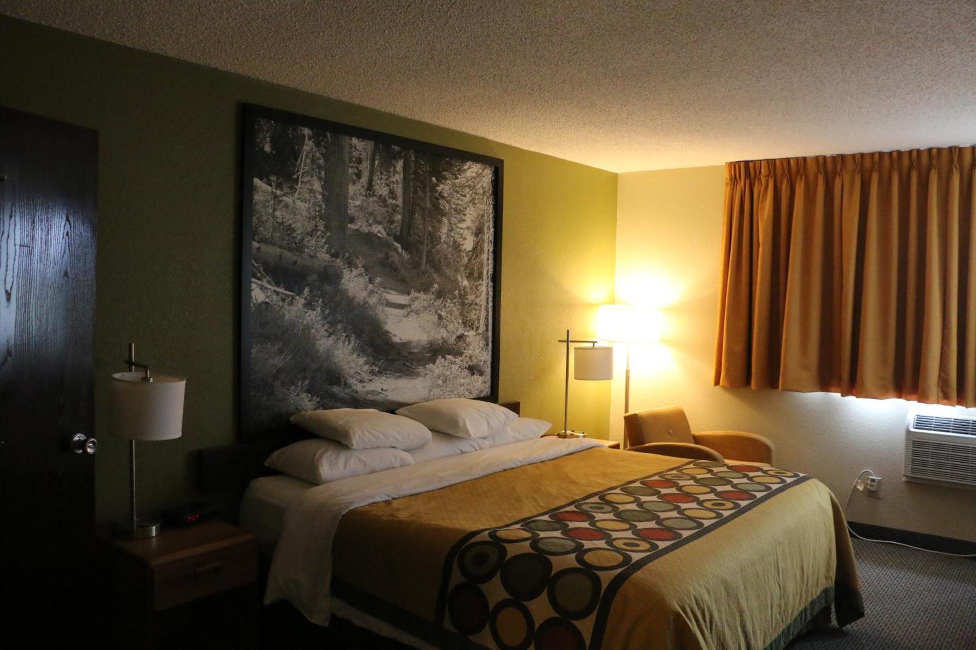 Отель Super 8 By Wyndham Windsor/Madison North Номер фото